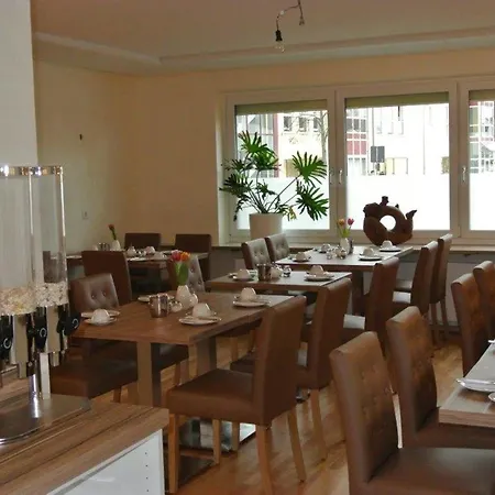 Nuernberger Trichter Family-business Garni 3* Nuremberg