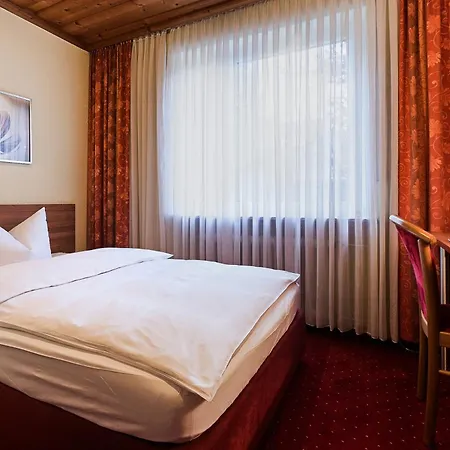 Nuernberger Trichter Hotel